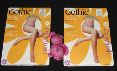 Vintage Gothic pantyhose - Courtesy of gilo49