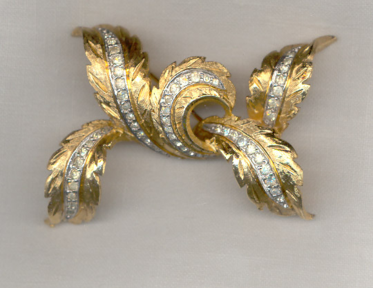 early 1960s Jomaz brooch - Courtesy of linnscollection