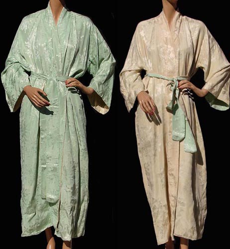 Vintage 1930s reversible silk robe  - Courtesy of poppys vintage clothing on ruby lane