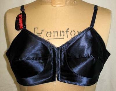 Vintage Diabolic bra - Courtesy of sewingmachinegirl