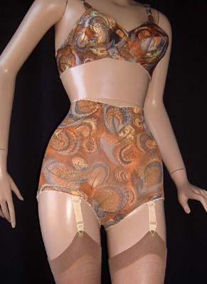 Vintage 1960s Vanity Fair panty girdle set - Courtesy of gilo49
