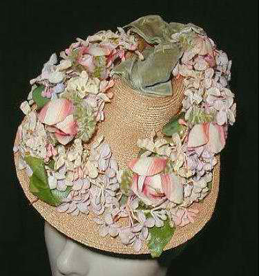 1939 Victorian revival hat by Laddie Northridge - Courtesy of ruedelapaix