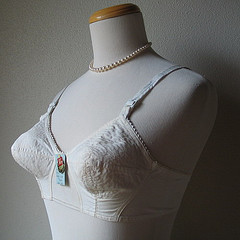 1950s bullet bra - Courtesy of thevintagemerchant