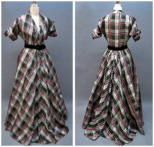 1950 staffeta hostess gown  - Courtesy of pastperfectvintage
