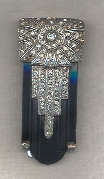 1920s dress clip - Courtesy of linnscollection