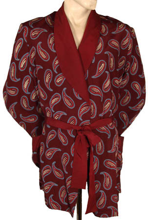 1940s paisley smoking jacket - Courtesy of poppysvintageclothing@sympatico.ca