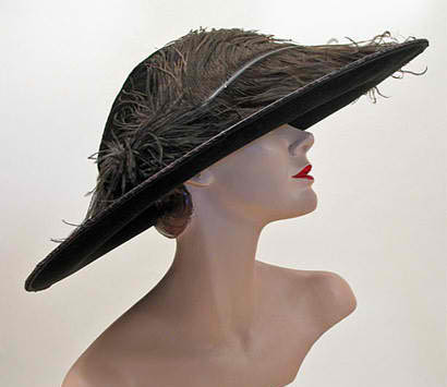 early 1910s beaver hat - Courtesy of pastperfectvintage.com