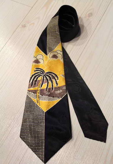 late 1940s Acro rayon necktie - Courtesy of cur.iovintage