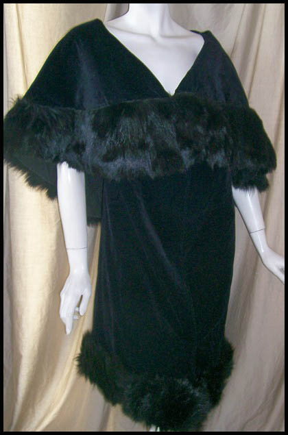 Vintage skunk opera cloak - Courtesy of dorotheasclosetvintage.com