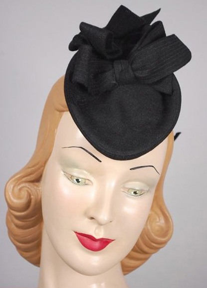  1940s felt bows forward tilted doll hat - Courtesy of vivavintageclothing.com