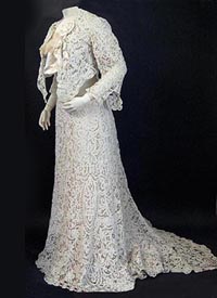 1901 Battenberg lace wedding dress - Courtesy of kickshawproductions