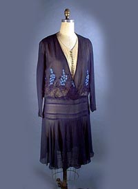 1926 embroidered chiffon dress - Courtesy of pastperfectvintage.com