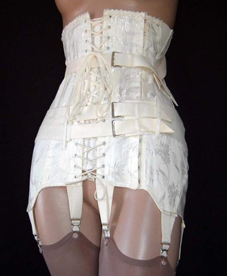 Vintage Modart corset - Courtesy of gilo49