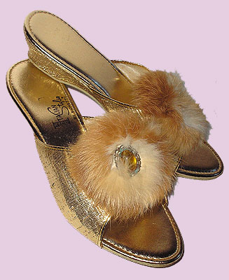 Vintage 1960s slippers - Courtesy of thespectrum