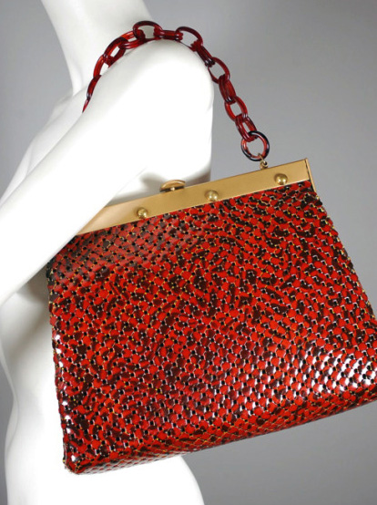 1960s Whiting & Davis metal mesh and lucite purse - Courtesy of vivavintageclothing.com