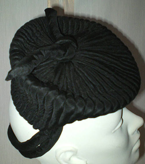 1930s Bovio Modes black satin tilt hat - Courtesy of thespectrum
