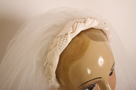 1980s bridal headpiece  - Courtesy of ladyscarletts