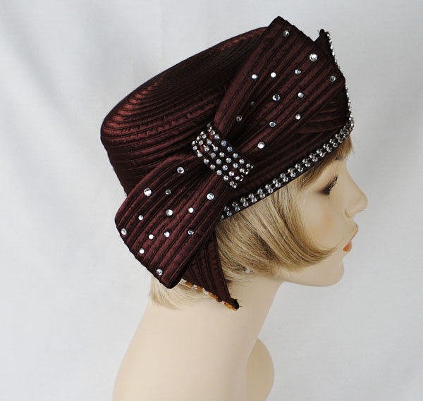 1990s pillbox inspired church hat -  Courtesy of alleycatsvintage