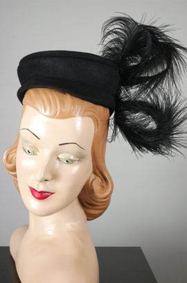 1930s tilt doll hat  - Courtesy of vivavintageclothing