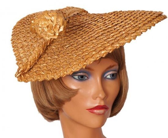 1940s sculptural straw hat - Courtesy of poppysvintageclothing