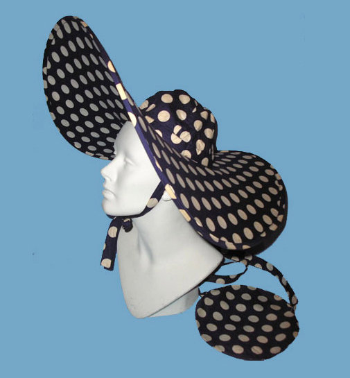 1930s collapsible beach hat with carrying case - Courtesy of thespectrum