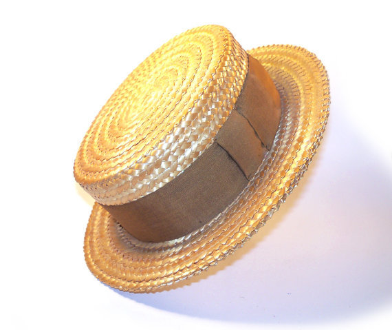 1940s straw boater hat  - Courtesy of pinkyagogo