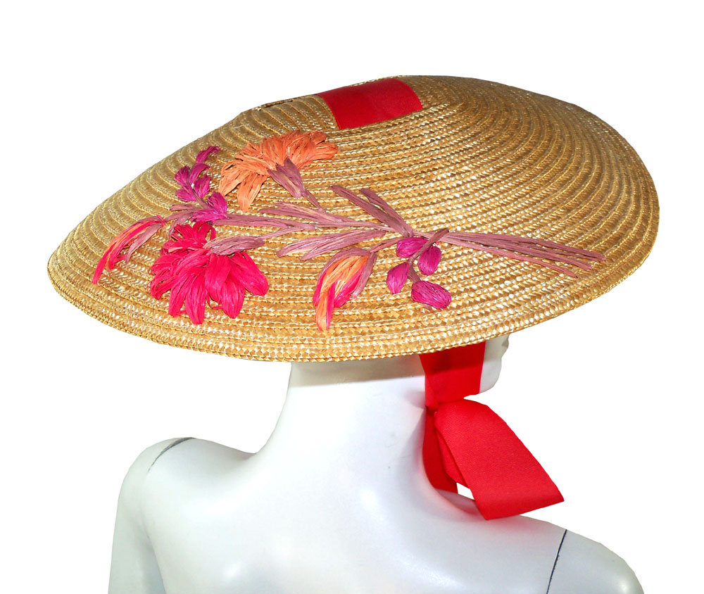 1950s straw sun hat - Courtesy of pinkyagogo