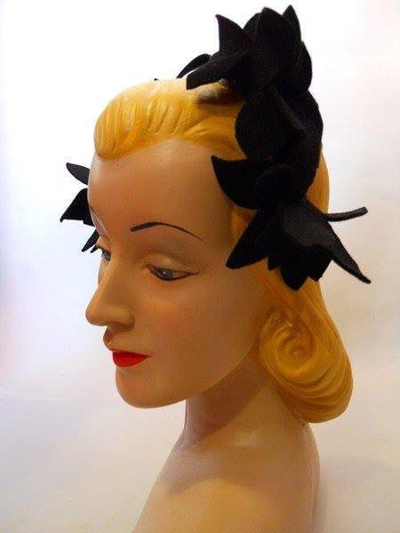 1940s headband  - Courtesy of dorotheascloset