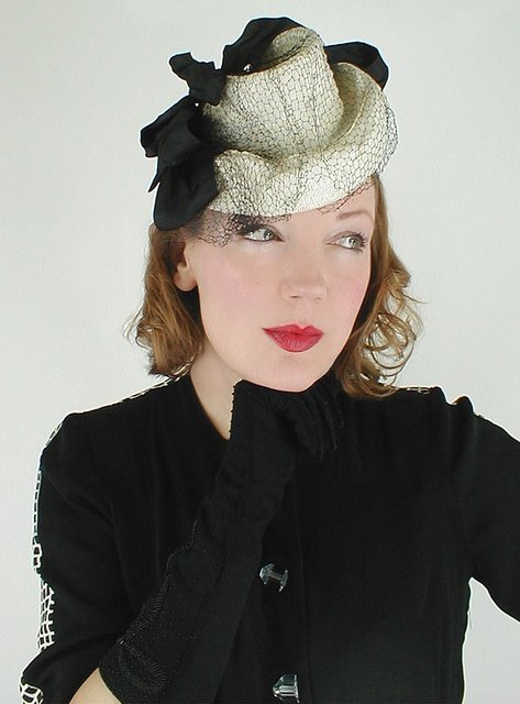 1930s / 1940s doll hat - Courtesy of denisebrain