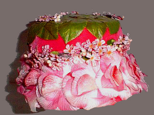 1960s floral bucket hat - Courtesy of thespectrum