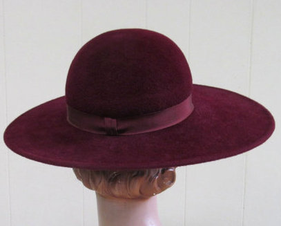 1970s crown of the hat  - Courtesy of ranchqueenvintage
