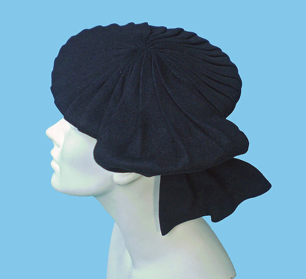 1940s Milgrim sculptural black felt hat - Courtesy of thespectrum