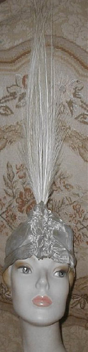 1914-18 French evening bandeau with egret plumes  - Courtesy of rue_de_la_paix