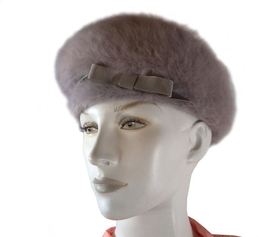1980s Kangol Furgora banded beret  - Courtesy of pinkyagogo