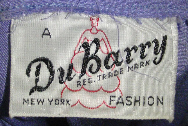from a 1940s gown. Label did not change from 1940s-1960s - Courtesy of podvintage