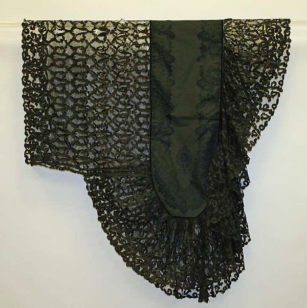 mid 1800s Spanish silk mantilla  - Courtesy of the Metropolitan Museum of Art