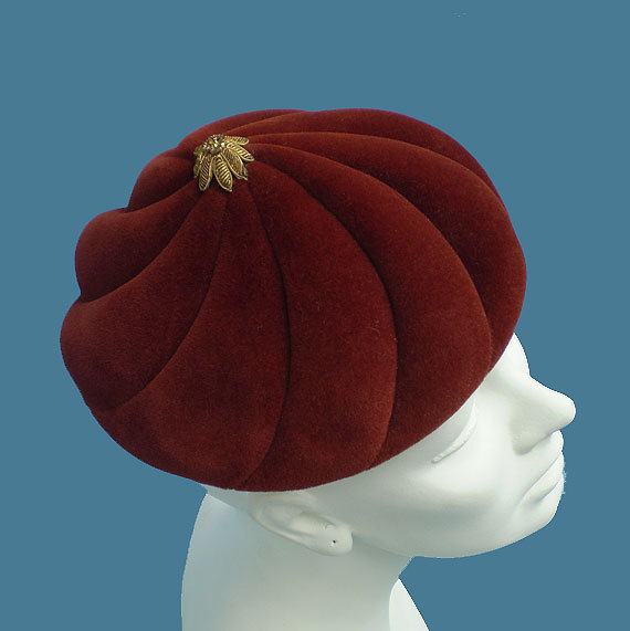 1960s sculptural beret  - Courtesy of thespectrum