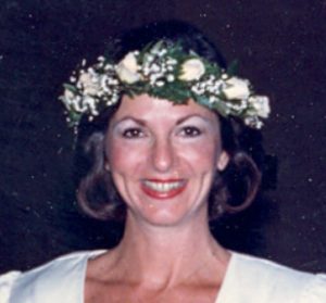 1988 wedding wreath