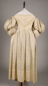 1835 American wedding dress