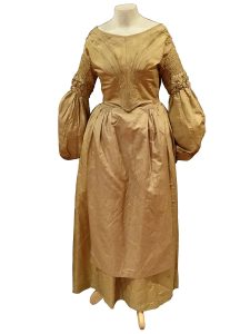 1842 wedding dress, U.S.