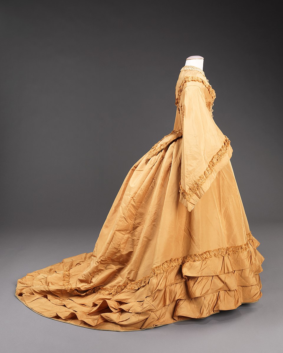 American wedding dress circa 1851