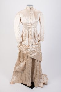 New Zealand wedding dress, 1880