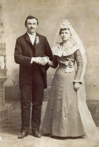1899 bride & groom