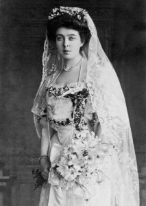 1905 Princess Margaret as bride