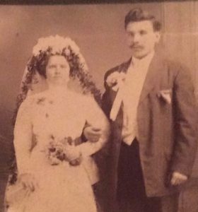 1911 bride & groom