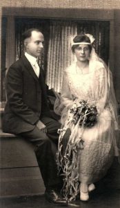 1918 bride & groom