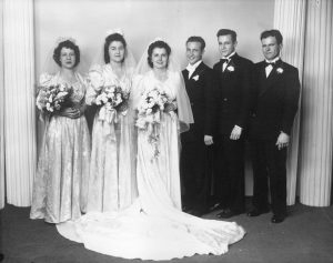 1943 Illinois wedding party
